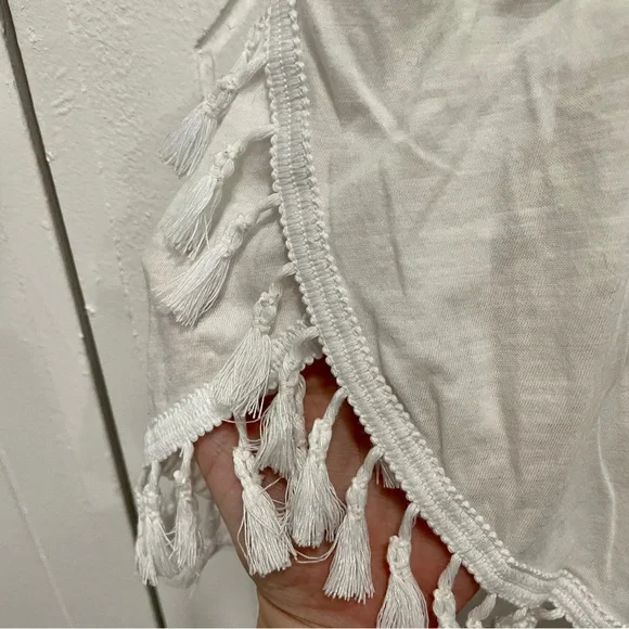 Victoria Secret White Tassel Shorts - Picture 5 of 8